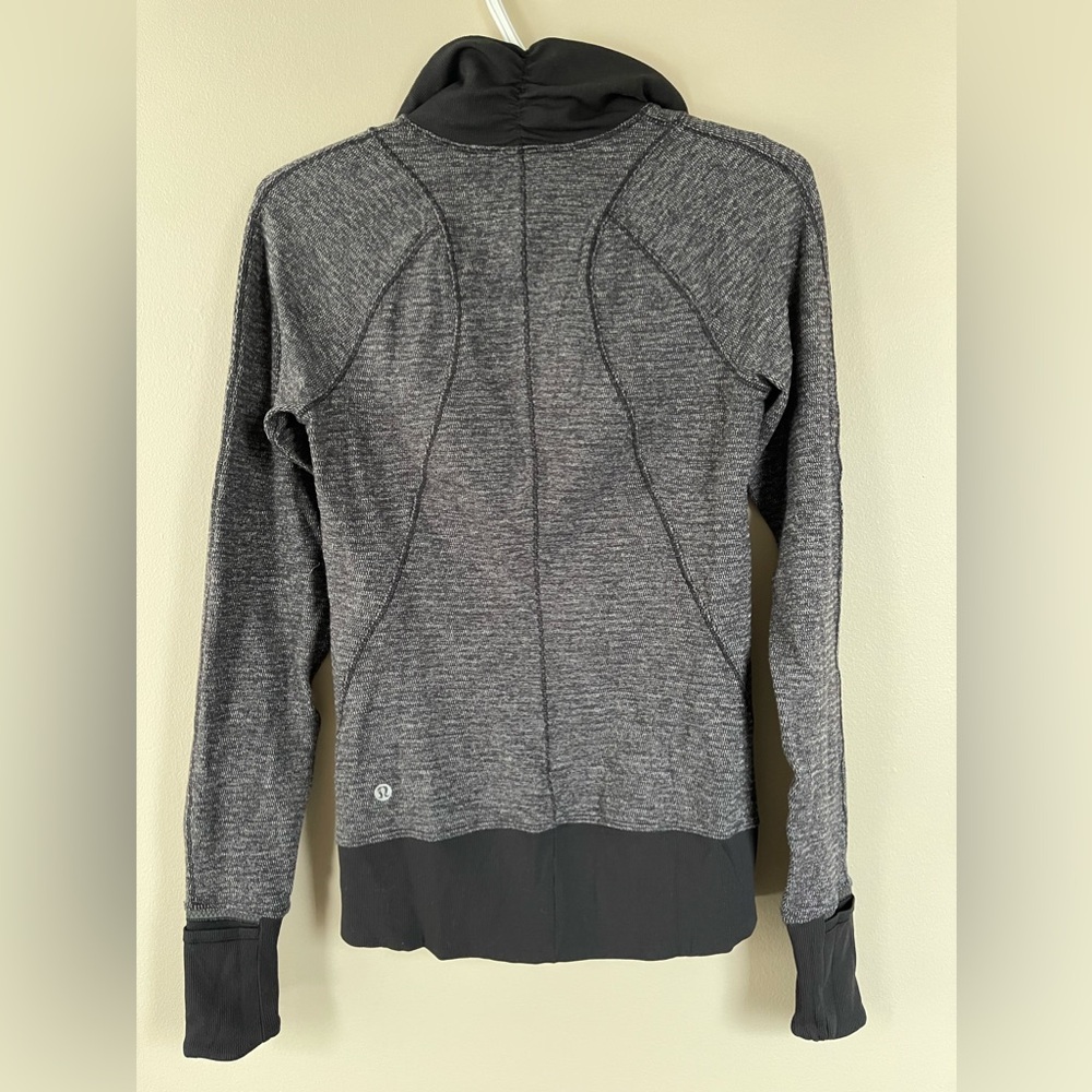 Lululemon Runderful 1/2 Zip - Picture 5 of 10